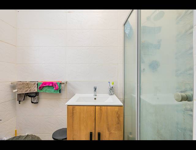 3 BEDROOM SECTIONAL TITLE FOR SALE IN MONTCLAIR